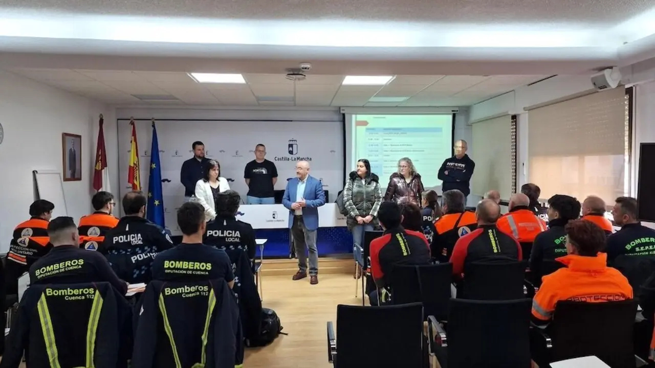 Voluntarios de Protección Civil, bomberos y policías locales actualizan su formación
