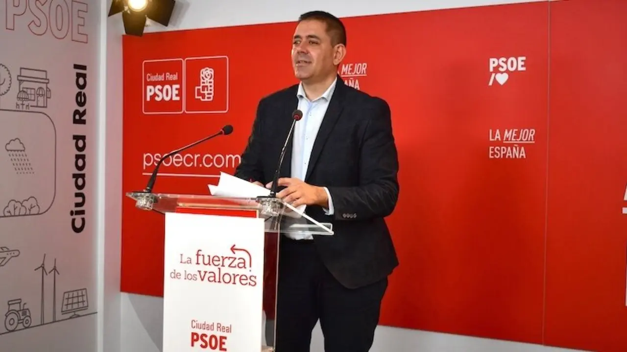 El secretario de Organización del PSOE de Ciudad Real, José Manuel Bolaños, ha informado en rueda de prensa sobre la celebración del 19º Congreso del partido