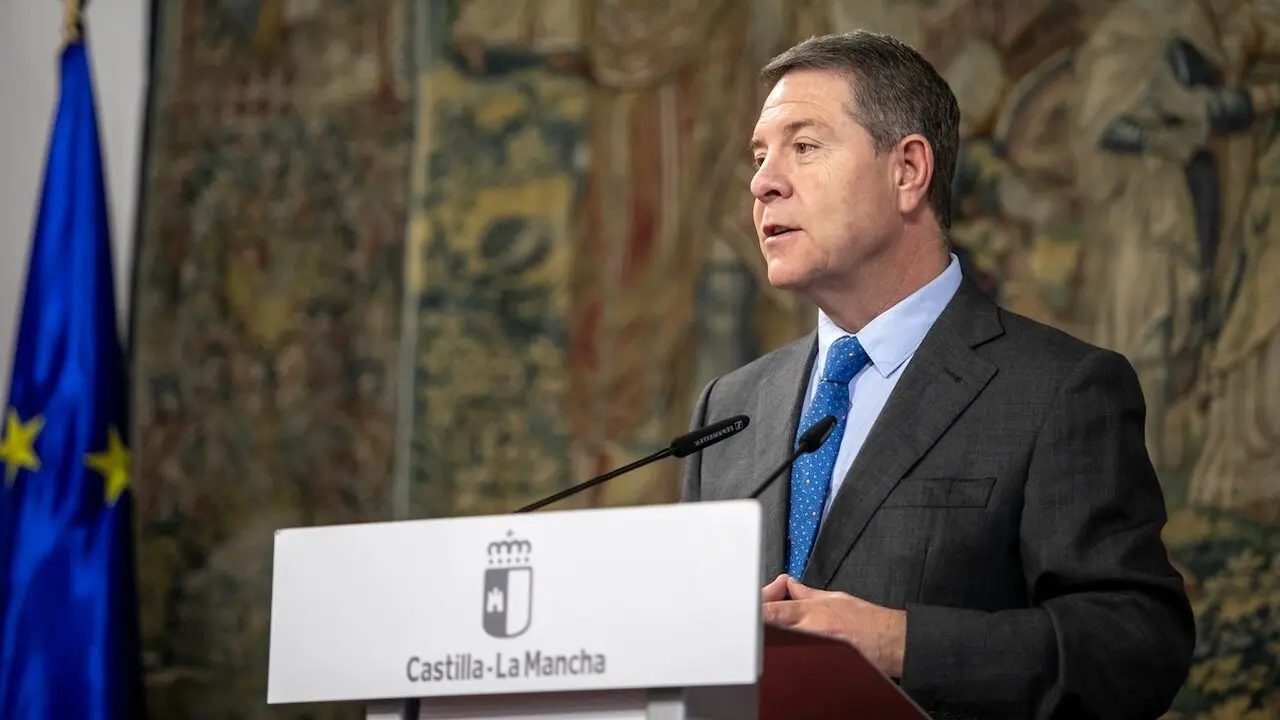 El presidente de Castilla-La Mancha, Emiliano García-Page, ha presentado la Hoja de Ruta del Hidrógeno en el Palacio de Fuensalida de Toledo