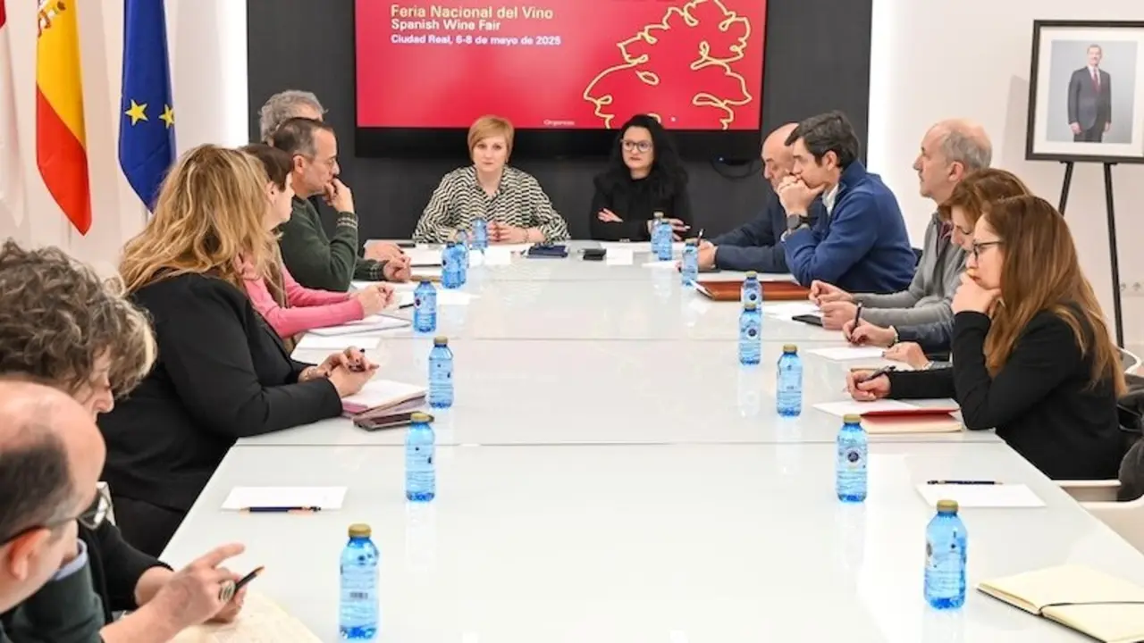 Reunión de la coordinadora de Fenavin con los representantes de las denominaciones de origen