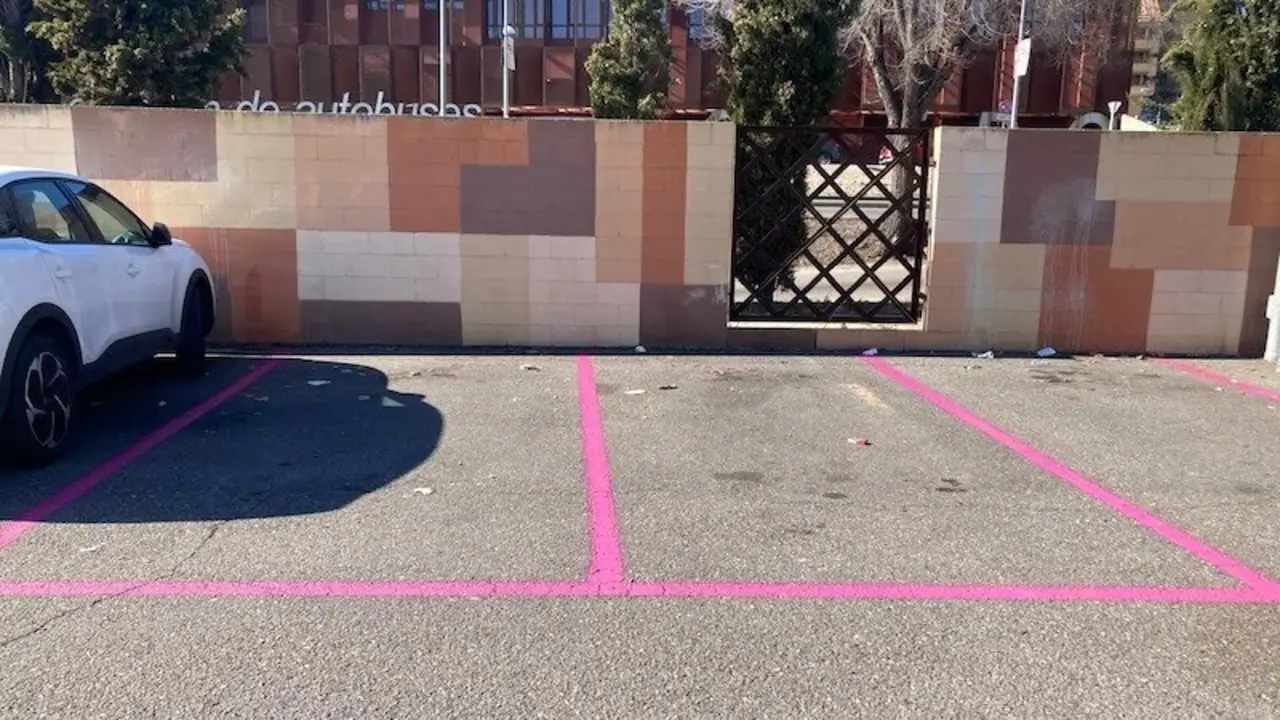Imagen de la zona magenta que entrará en vigor en el aparcamiento disuasorio de Safont de Toledo - Fotografía: Cadena SER/Juan Vicente Muñoz Lacuna
