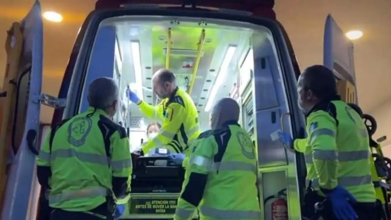 ambulancia. sanitarios, emergencias,&nbsp;