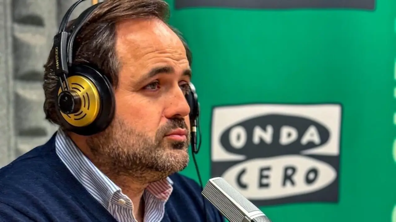 El presidente del PP de Castilla-La Mancha, Paco Núñez, en un momento de la entrevista en Onda Cero