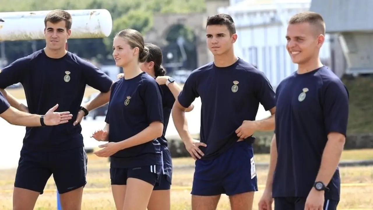 Así es el chico que habría conquistado a la princesa Leonor: ya fueron vistos "en actitud cariñosa"