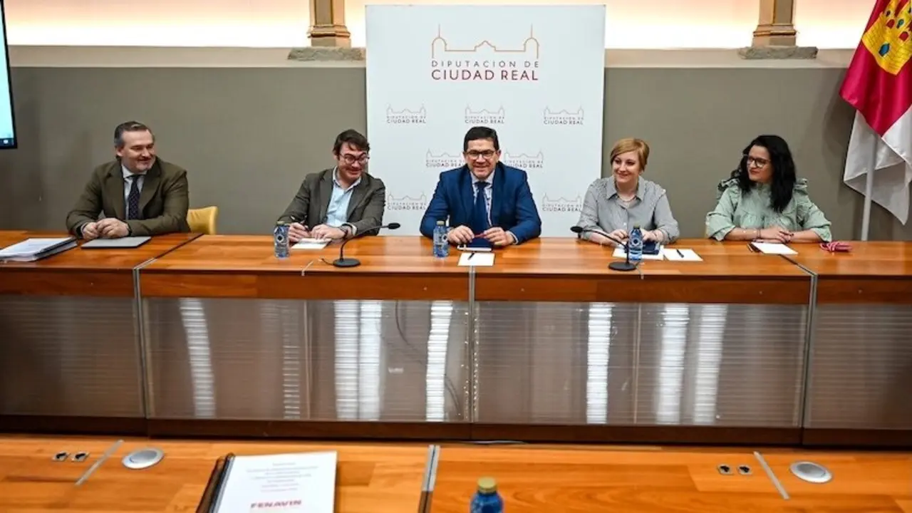 La Diputación de Ciudad Real organiza un programa comercial tras la celebración de Fenavin