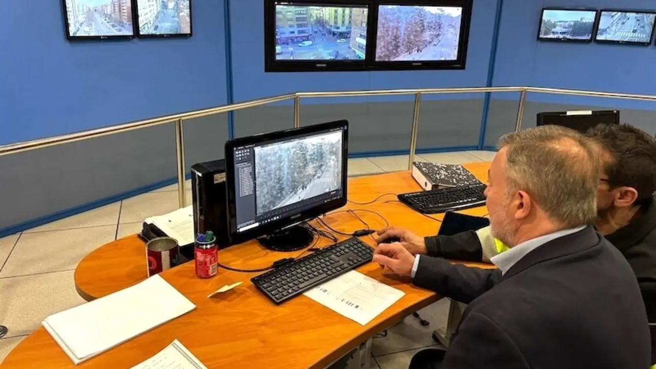 La Policía Local de Cuenca estrena cámaras de vigilancia de tráfico en 4K y 360 grados