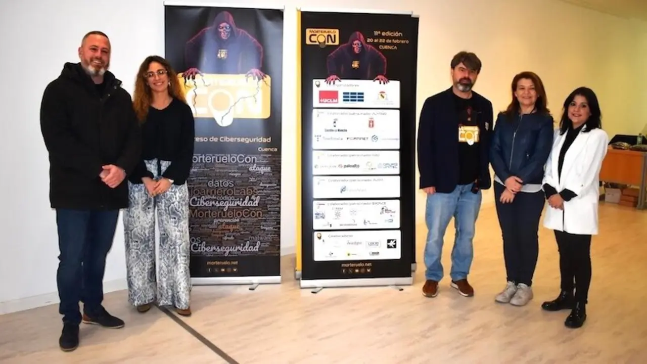 La directora general de Infraestructuras de las Telecomunicaciones y Ciberseguridad, Lola Higuera, ha asistido a la inauguración de la XI edición de las jornadas 'MorterueloCon 2025, seguridad informática con sabor conquense'