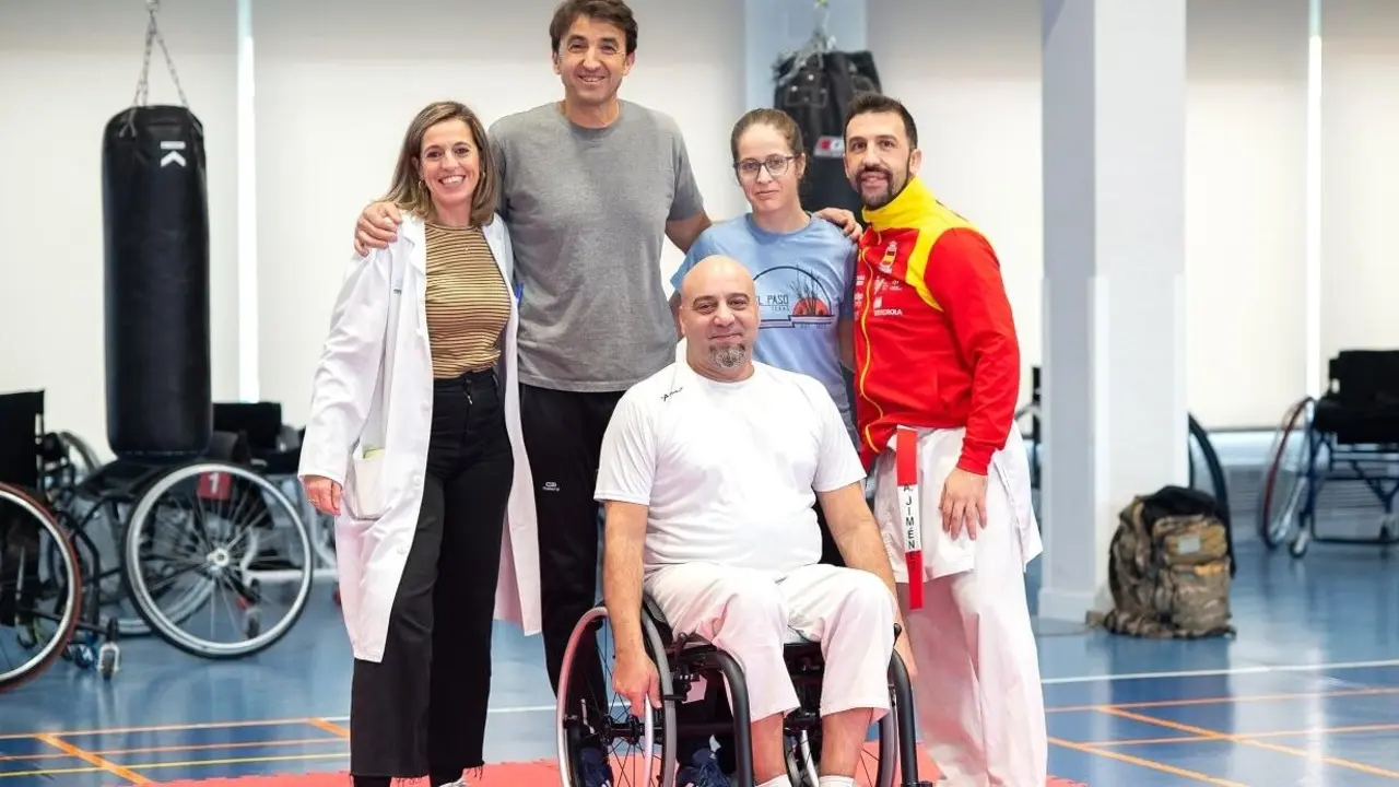 El Hospital Nacional de Parapléjicos incluye parakarate en su oferta deportiva para pacientes