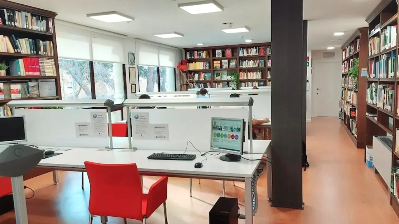La Biblioteca del IEA en el Chalé Fontecha, un referente renovado para la investigación y la cultura