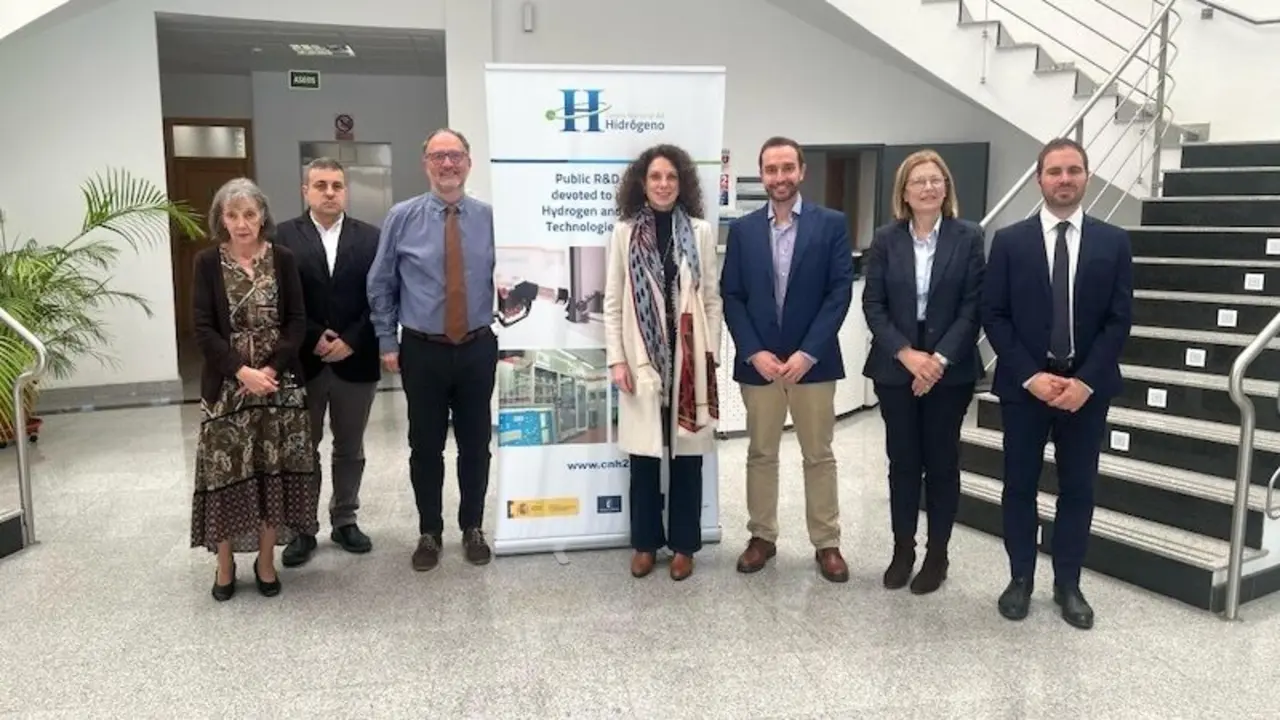 La Junta y el Gobierno reafirman su apoyo al Centro Nacional del Hidrógeno (CNH2)