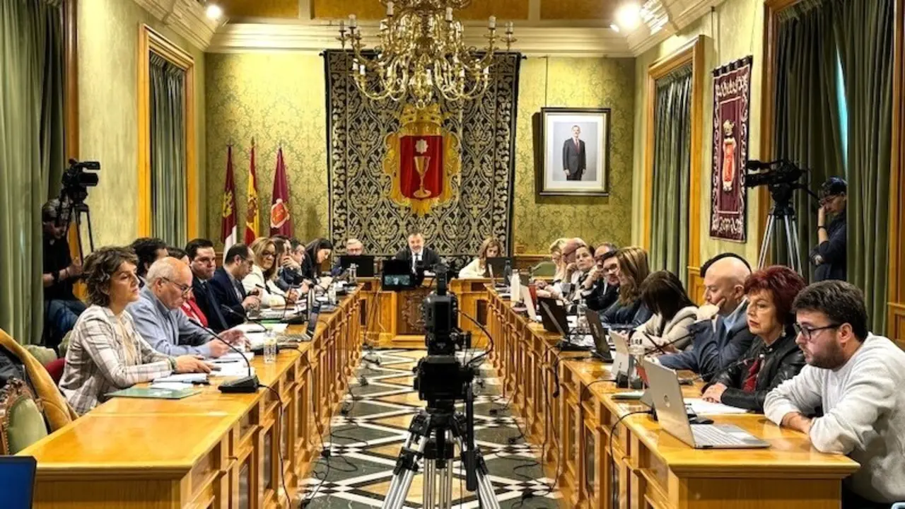 En la imagen un instante del Pleno del Ayuntamiento de Cuenca celebrado este lunes en el consistorio