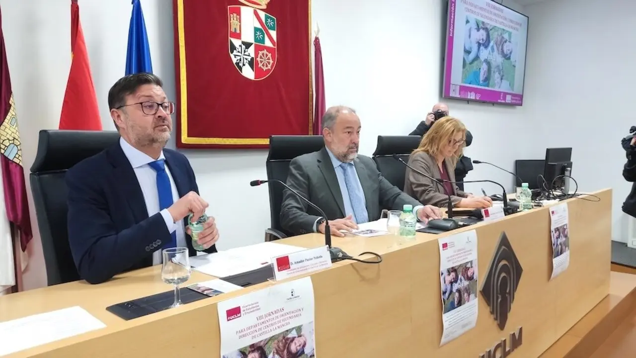 La Junta y la UCLM inician unas jornadas para informar al alumnado sobre la PAU