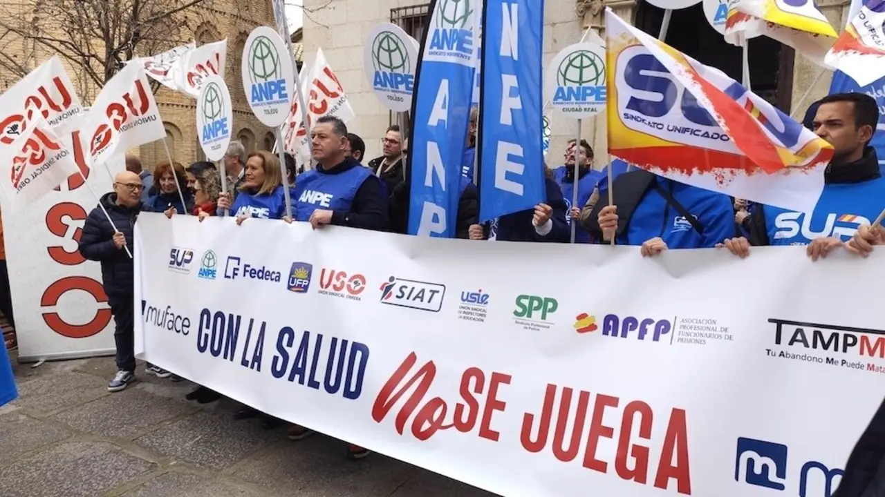 Los sindicatos lamentan la falta de información precisa sobre el concurso de Muface
