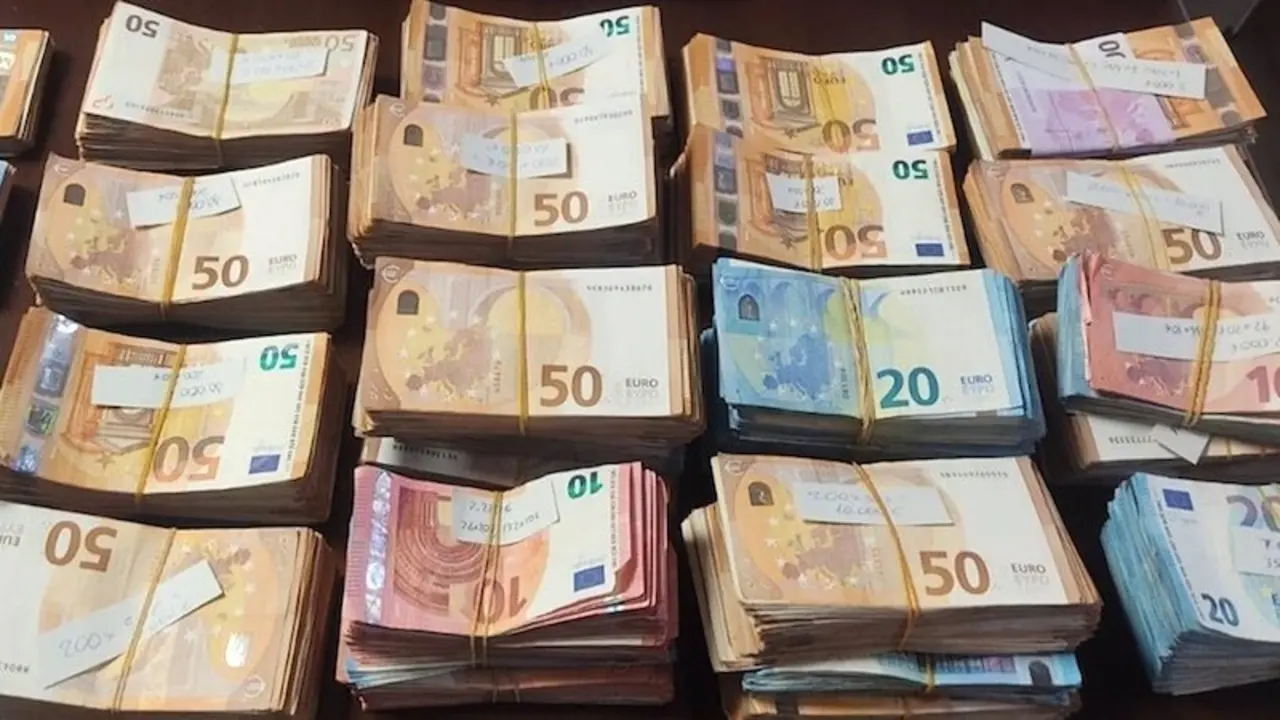 Pompa, un can de la Guardia Civil de Albacete, detecta 250.000 euros de dinero negro