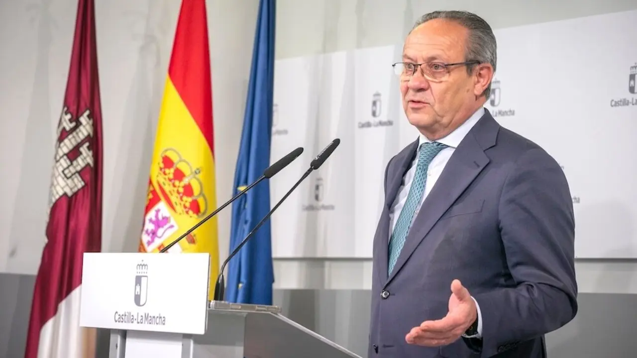 El consejero de Hacienda, Administraciones Públicas y Transformación Digital, Juan Alfonso Ruiz Molina, ha ofrecido una rueda de prensa para tratar asuntos relacionados con el Consejo de Política Fiscal y Financiera (CPFF)