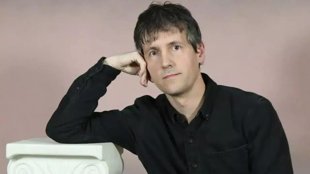 Enrique Buleo: "Me gusta retratar asuntos dolorosos con un punto de comedia"