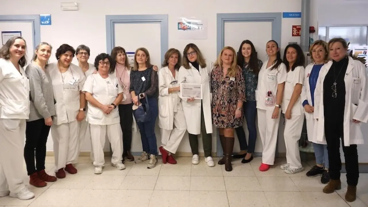 Enfermeras de Cuenca premiadas por su guía de apoyo a adultos que viven con ostomía