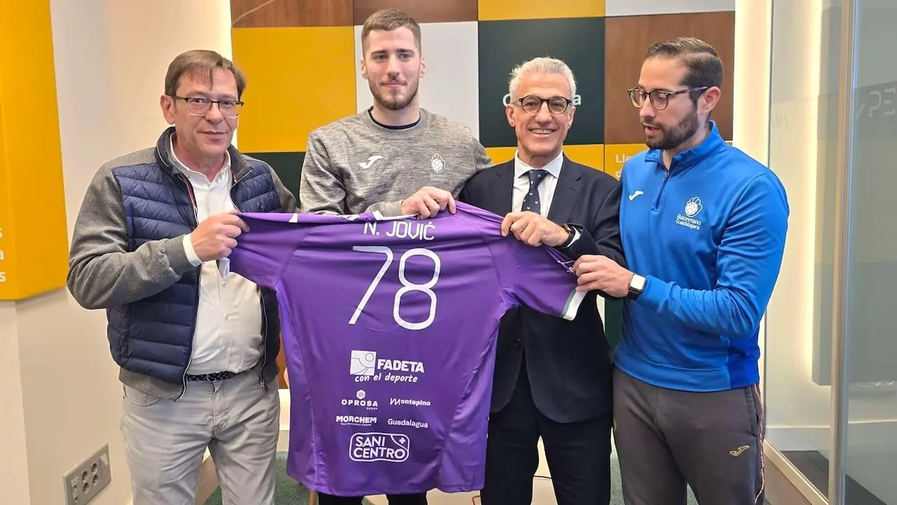 El Impulse Guadalajara presenta a Jović, lateral serbio que reforzará el lado derecho