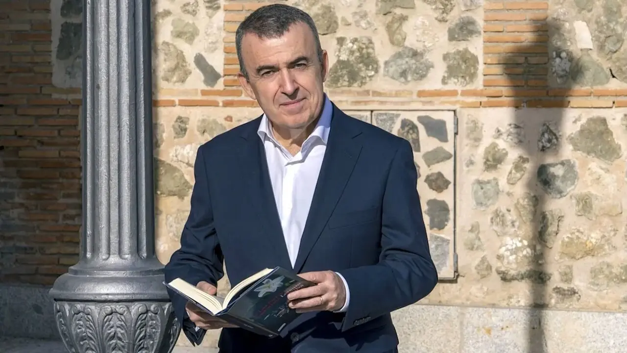 Lorenzo Silva: en pandemia "todos fracasamos" y "pagamos el peaje" en vidas