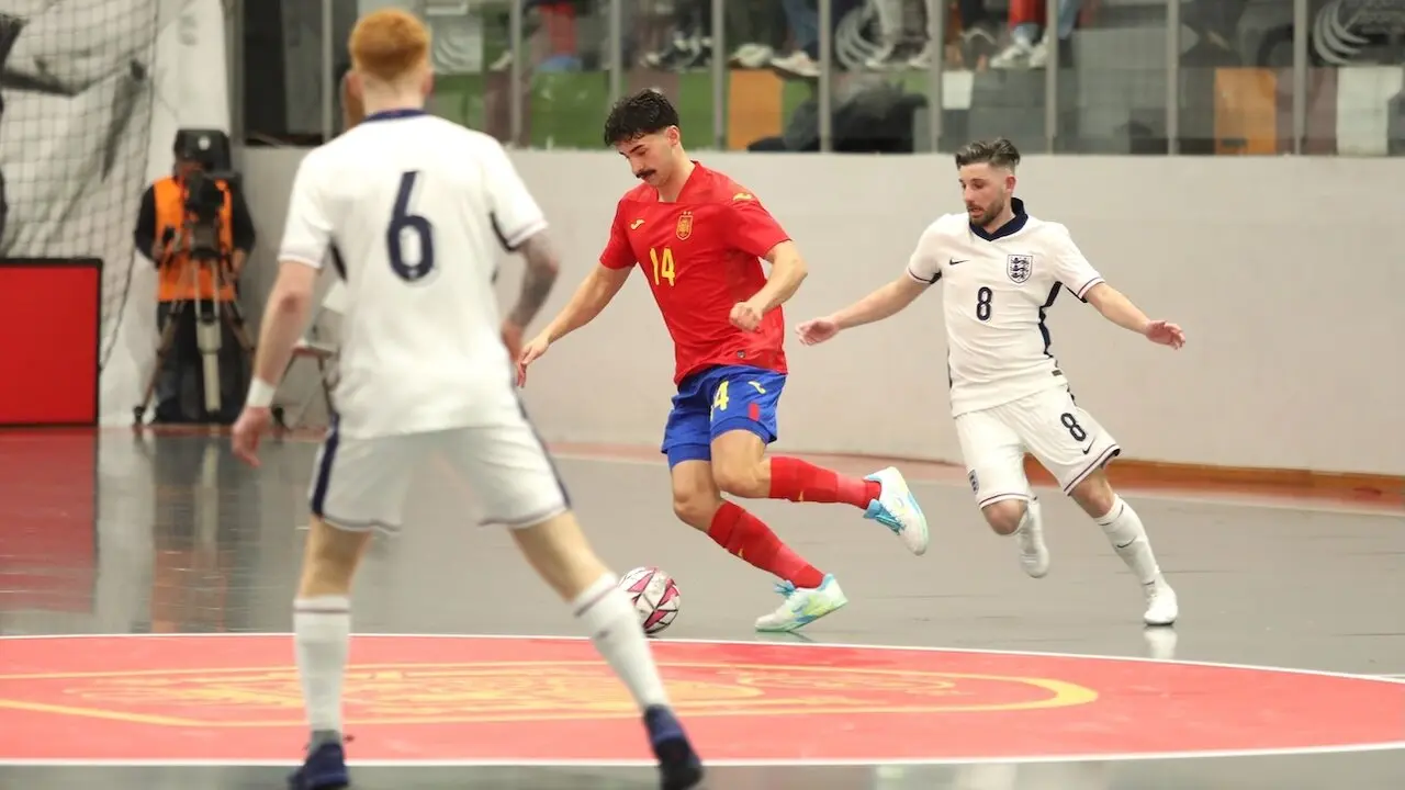 España le hace un ‘siete’ a Inglaterra en su camino a la Eurocopa 2026 (7-0)