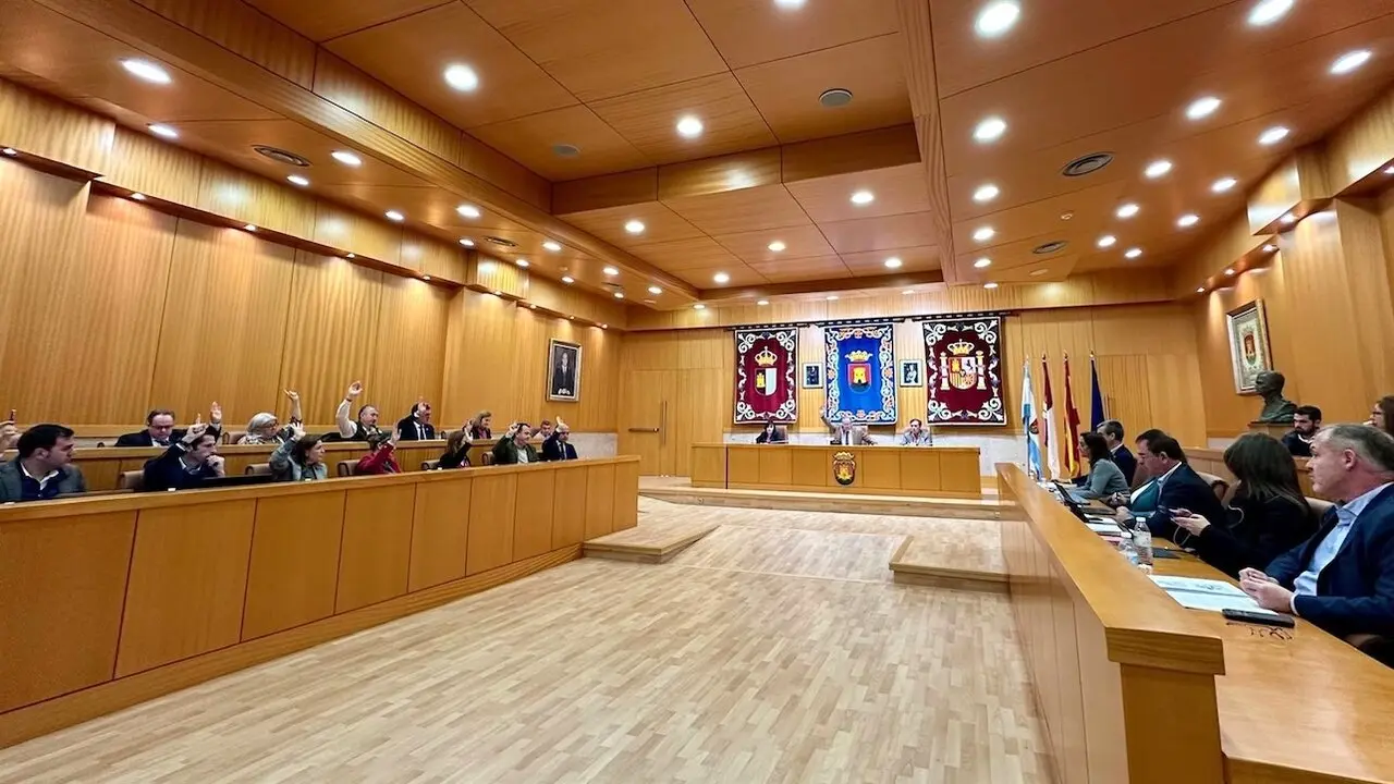 En la imagen un instante del Pleno extraordinario del Ayuntamiento de Talavera la Reina (Toledo)