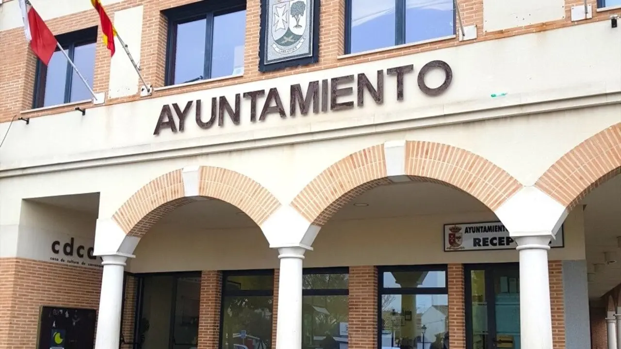 En la imagen de archivo el Ayuntamiento de Carranque (Toledo)
