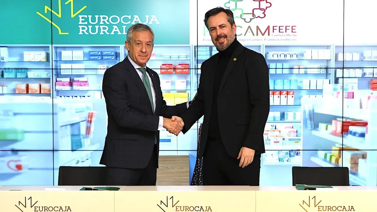 Eurocaja Rural y Fefcam sellan una alianza financiera de 100 millones para impulsar la farmacia regional