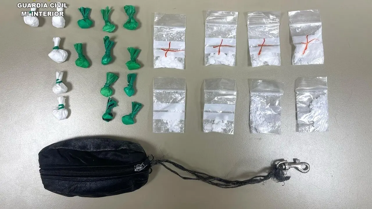 Un detenido en Sigüenza al intentar esconder cocaína en la cisterna de un baño
