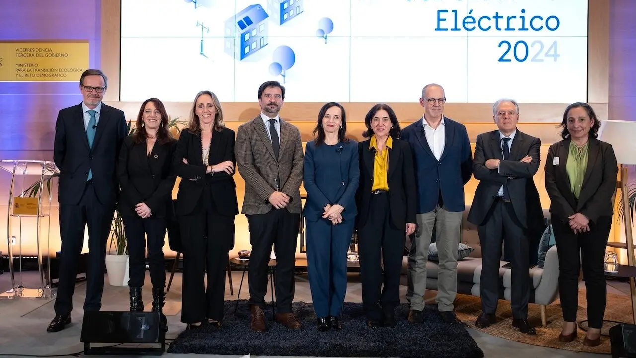La presidenta de Redeia, matriz de Red Eléctrica, Beatriz Corredor, ha presentado el Informe del Sistema Eléctrico 2024