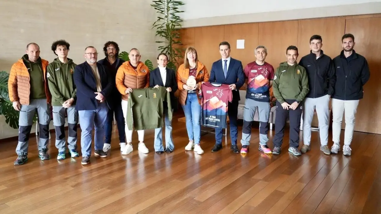 El director general de Juventud y Deportes, Carlos Yuste, durante la presentación del trail 'Desafío la Morra', que se llevará a cabo el próximo domingo 23 de marzo en la localidad toledana de San Pablo de los Montes (Toledo)