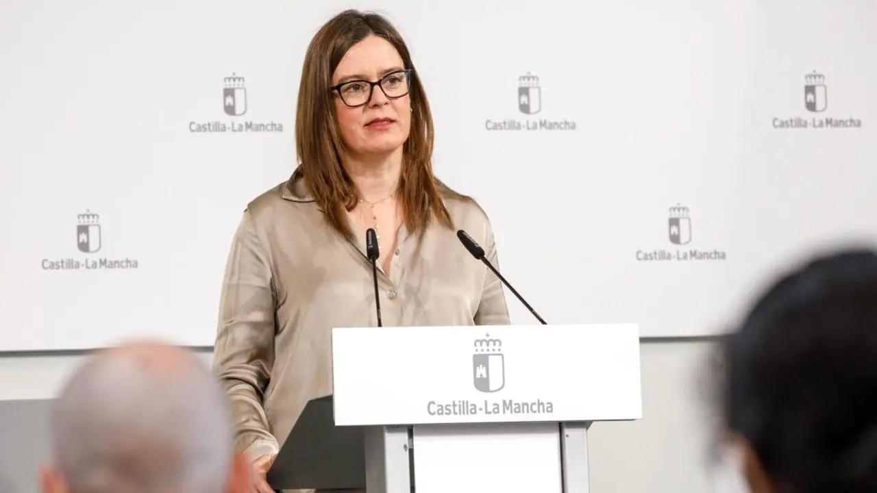 La consejera portavoz del Gobierno de Castilla-La Mancha, Esther Padilla, ha informado en rueda de prensa de los asuntos del Consejo de Gobierno