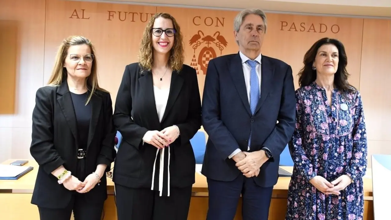 El Gobierno de Castilla-La Mancha y la UAH renuevan la Cátedra de Investigación 'Isabel Muñoz Caravaca'