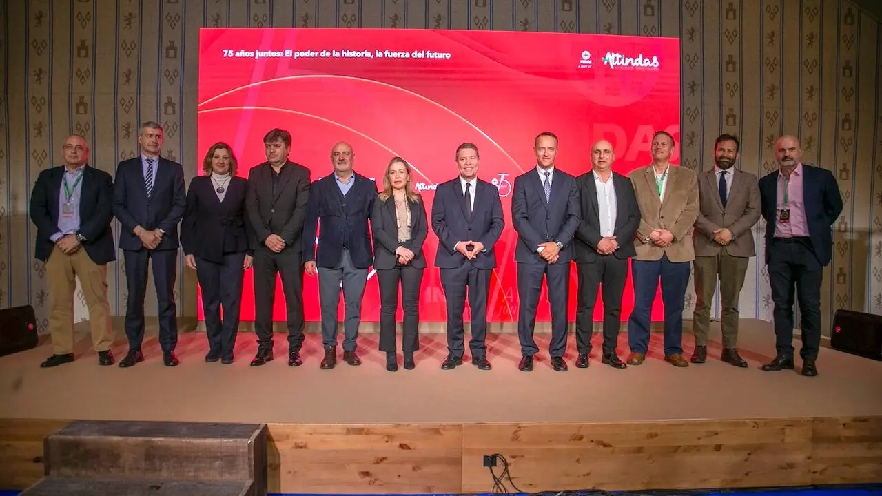 El presidente de Castilla-La Mancha, Emiliano García-Page, ha asistido en Toledo, al acto de conmemoración del 75 aniversario de Laboratorios Indas