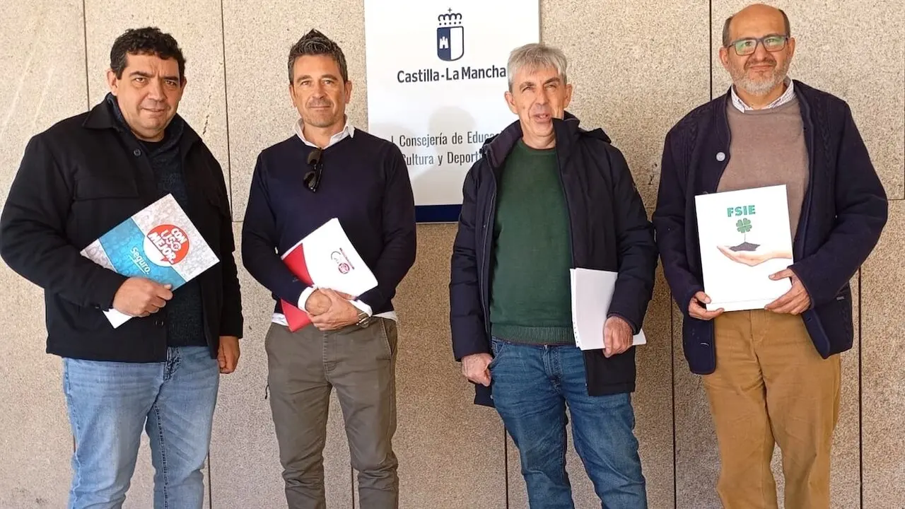 Los sindicatos de la concertada acusan a Educación de negarse a negociar mejoras