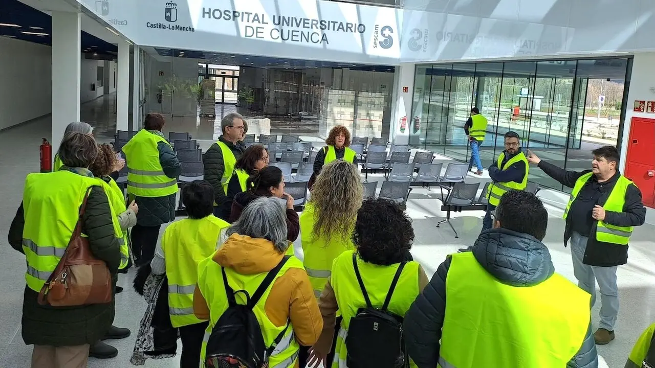 Profesionales de los centros de salud de Cuenca conocen el nuevo hospital