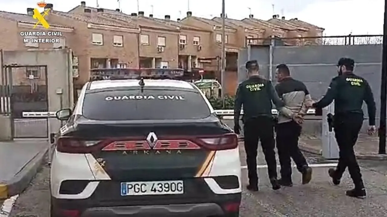 Detenidos dos residentes en Toledo por robar 6.484 metros de cable de cobre