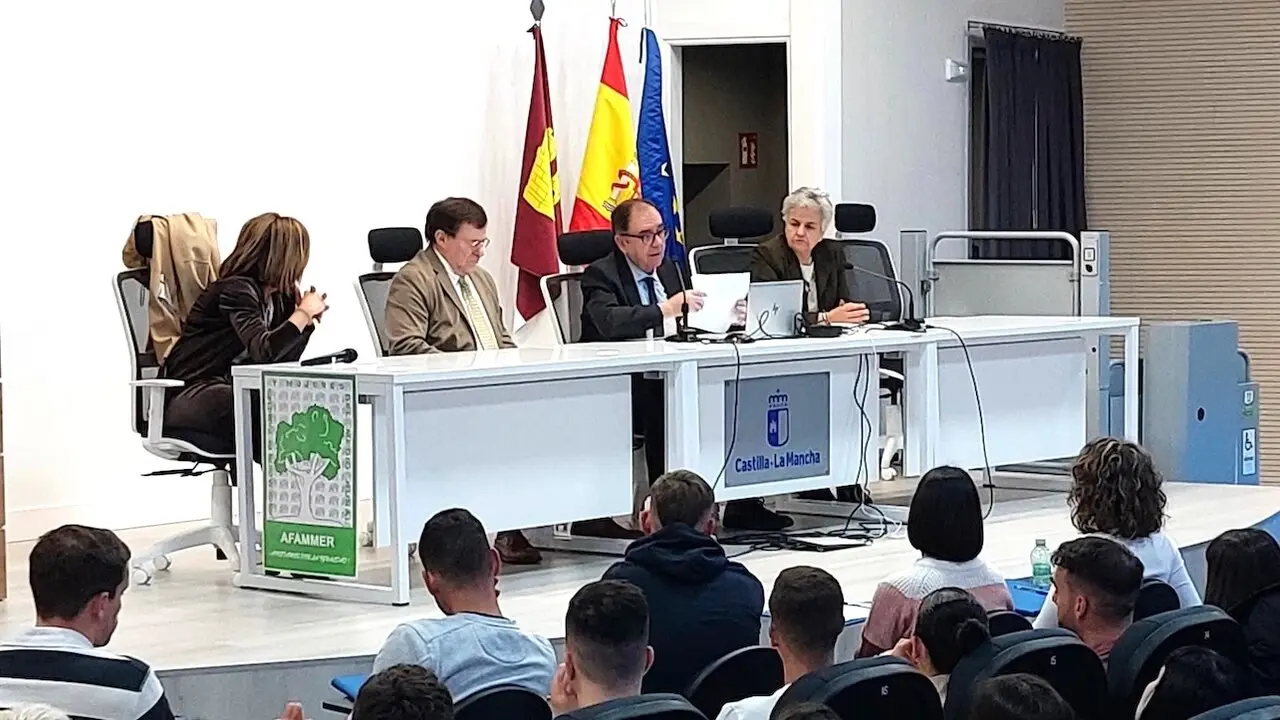 El secretario general de Instituciones Penitenciarias, Ángel Luis Ortiz, ha inaugurado la formación de los alumnos de la nueva promoción del Cuerpo de Ayudantes de Instituciones Penitenciarias