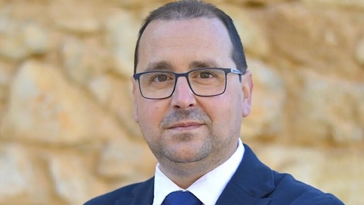 Dimite el alcalde de la localidad de San Clemente, el 'popular' Tomás Martínez