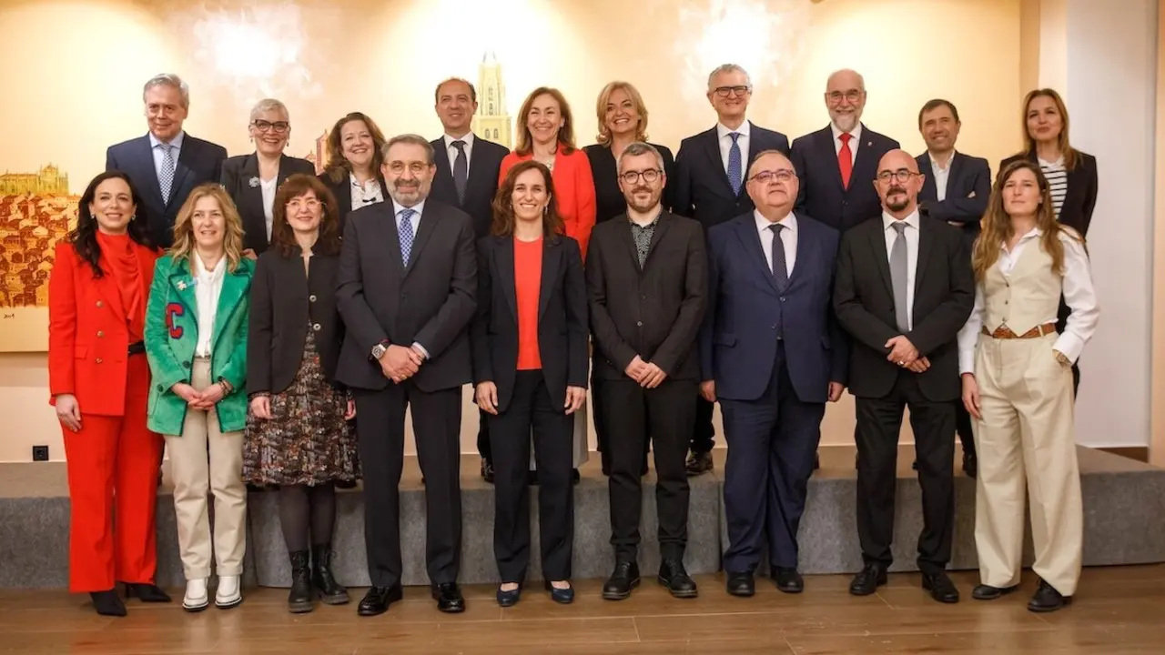 La ministra de Sanidad, Mónica García, ha presidido en Toledo el Pleno del Consejo Interterritorial de Sanidad (CISNS)