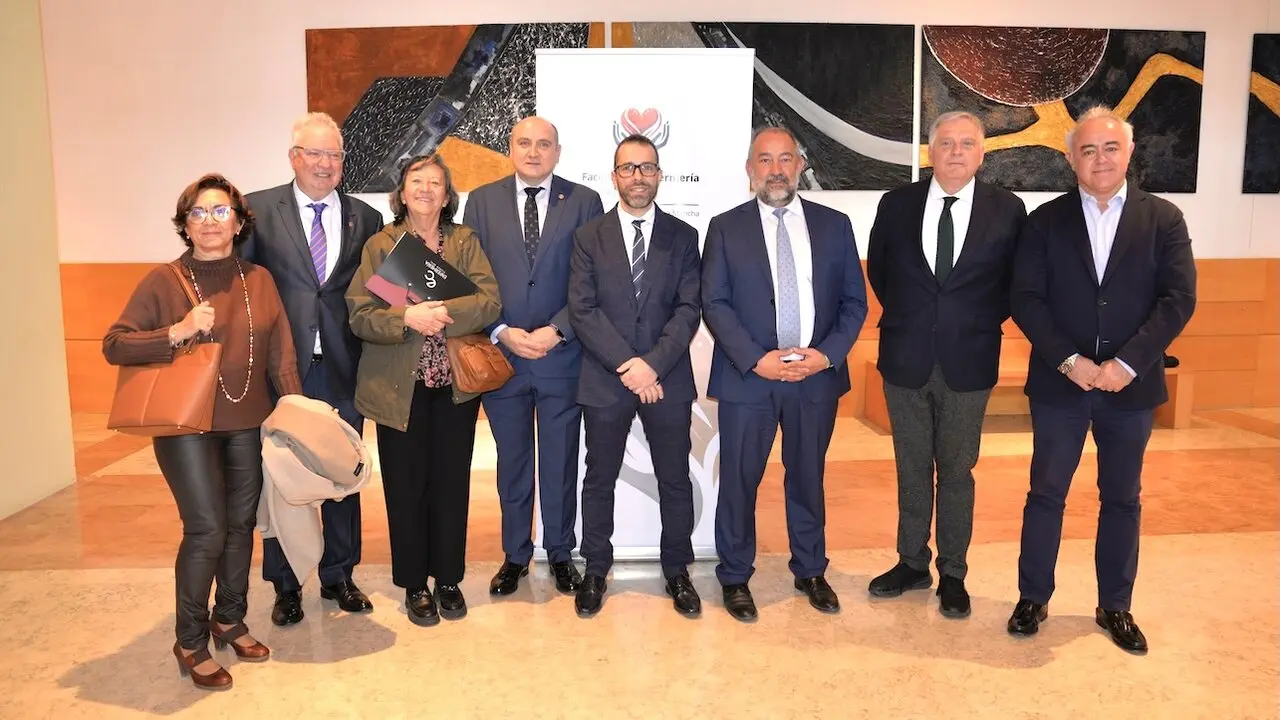 La Facultad de Enfermería de Ciudad Real celebra medio siglo de historia con el objetivo de formar a otras 4.700 enfermeras