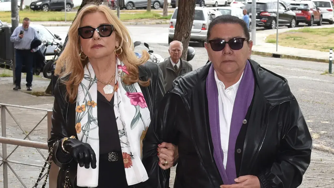 Inmaculada Casal y María del Monte acuden al funeral del abogado de la artista
