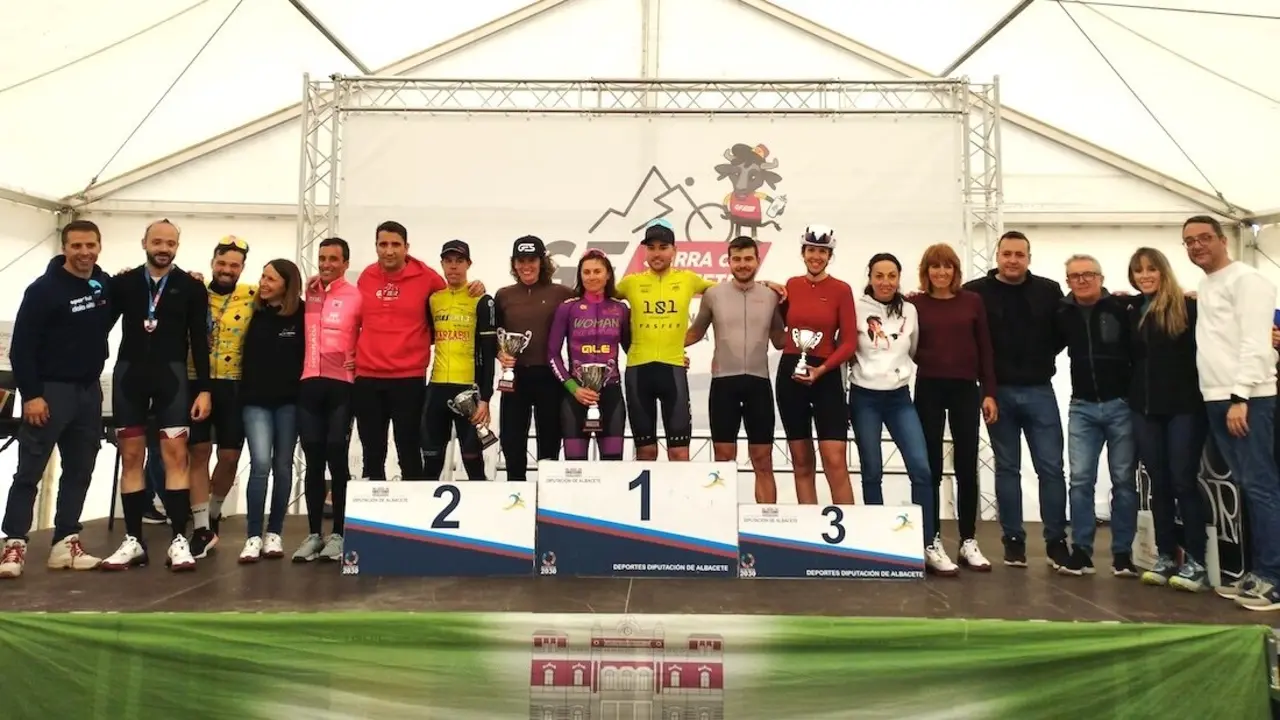 Más de 2.000 ciclistas en la IV Gran Fondo Ciclodeportiva Sierra de Albacete