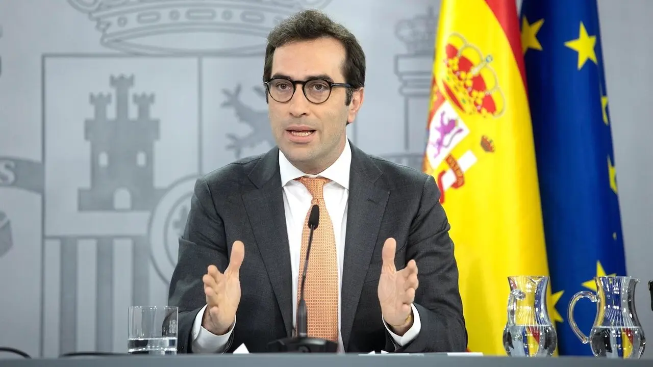 El ministro de Economía, Carlos Cuerpo, durante la rueda de prensa posterior a la reunión del Consejo de Ministros - EP/Alejandro Martínez Vélez