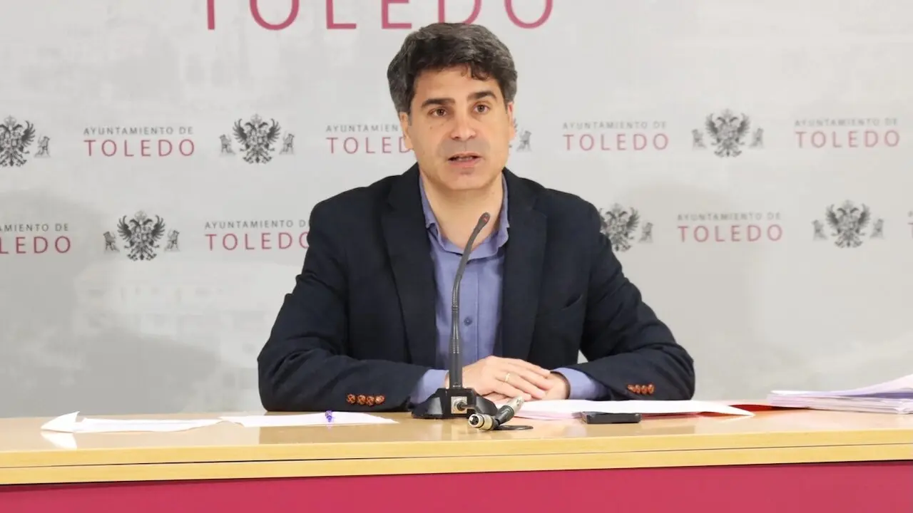 El portavoz del equipo de gobierno del Ayuntamiento de Toledo, Juan José Alcalde, ha informado en rueda de prensa de los asuntos de la Junta de Gobierno Local