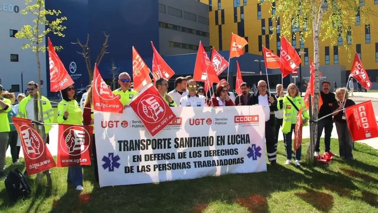 Trabajadores del transporte sanitario de Castilla-La Mancha secundan un paro parcial de 10 horas
