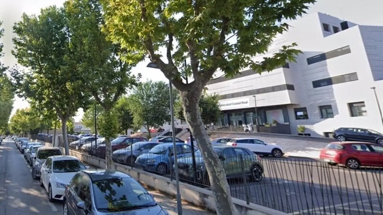 Un fallo eléctrico provoca un incendio en un hospital privado de Ciudad Real