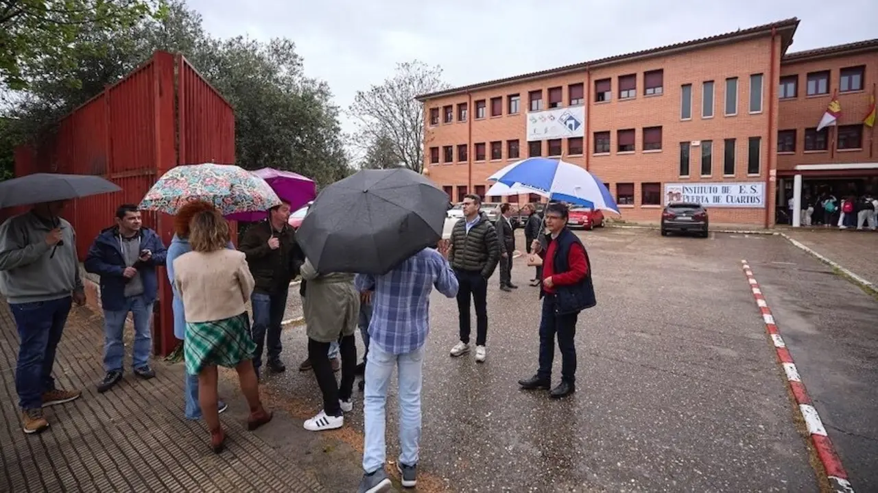 La comunidad educativa condena la agresión al exdirector de un IES de Talavera de la Reina (Toledo) - EFE/Manu Reino