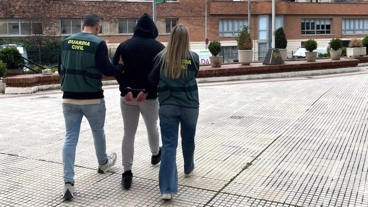 Dos detenidos por secuestrar y agredir a un joven en Guadalajara por una deuda