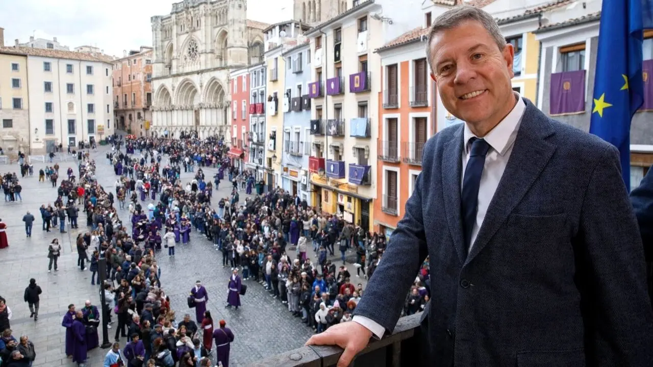 El presidente de Castilla-La Mancha, Emiliano García-Page, participa en la procesión del Camino del Calvario de Cuenca, declarada de Interés Turístico Internacional