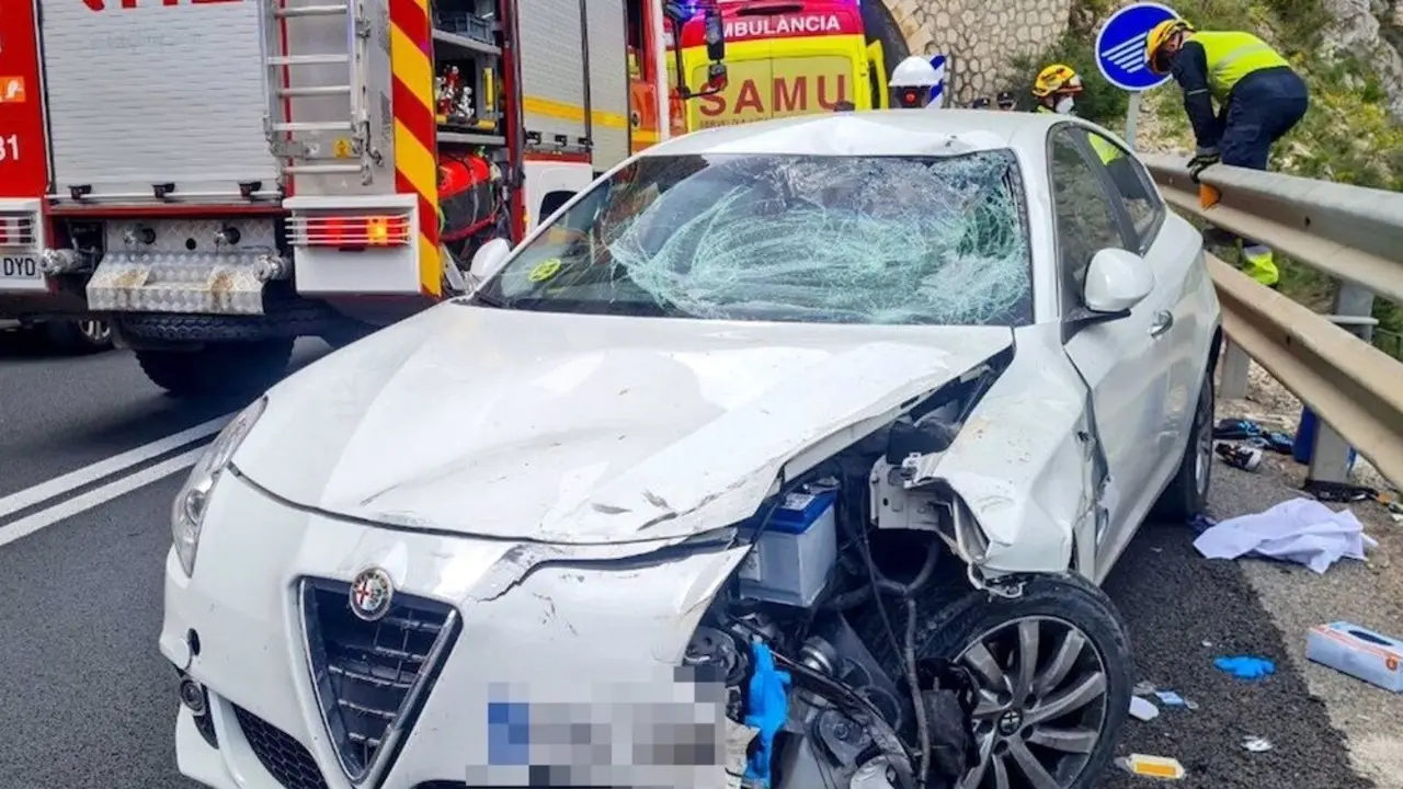 Muere un ciclista y un joven y un niño heridos tras ser arrollados por un coche